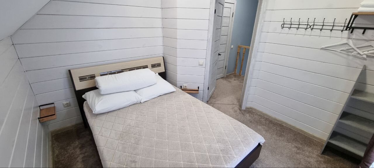 House 2 — Bedroom 2